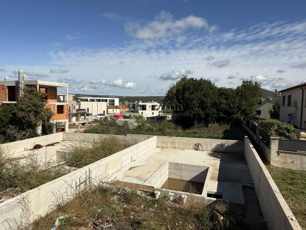 Stavba Tar, Tar-Vabriga, 620m2