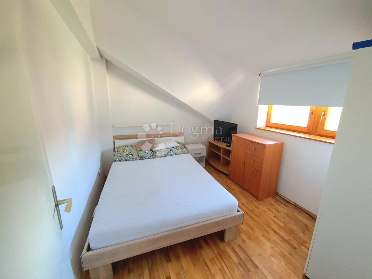 Hiša Kraljevečki Novaki, Sesvete, 373m2