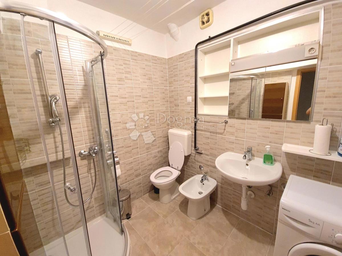 Hiša Kraljevečki Novaki, Sesvete, 373m2