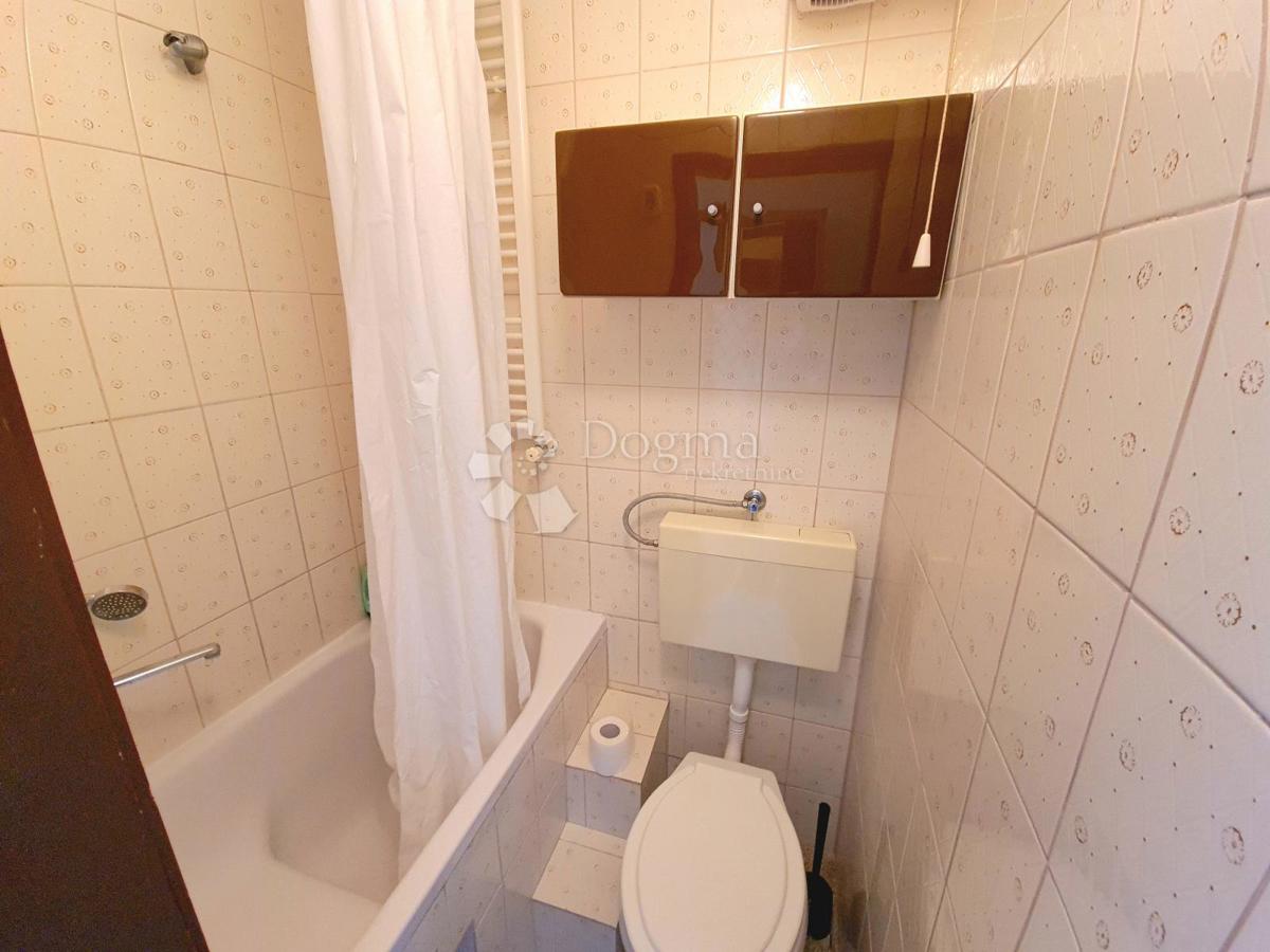 Hiša Kraljevečki Novaki, Sesvete, 373m2