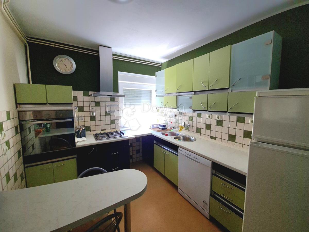 Hiša Kraljevečki Novaki, Sesvete, 373m2