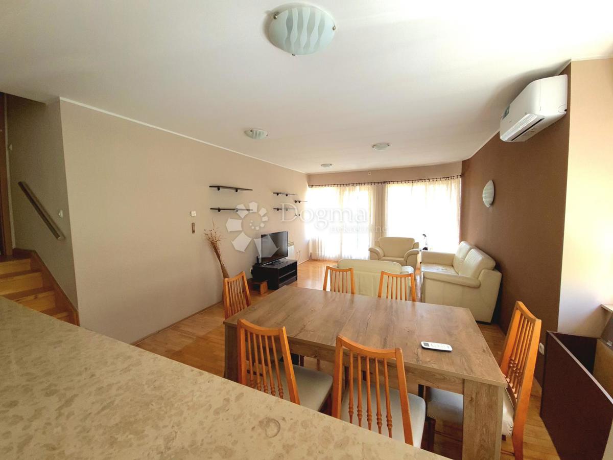 Hiša Kraljevečki Novaki, Sesvete, 373m2