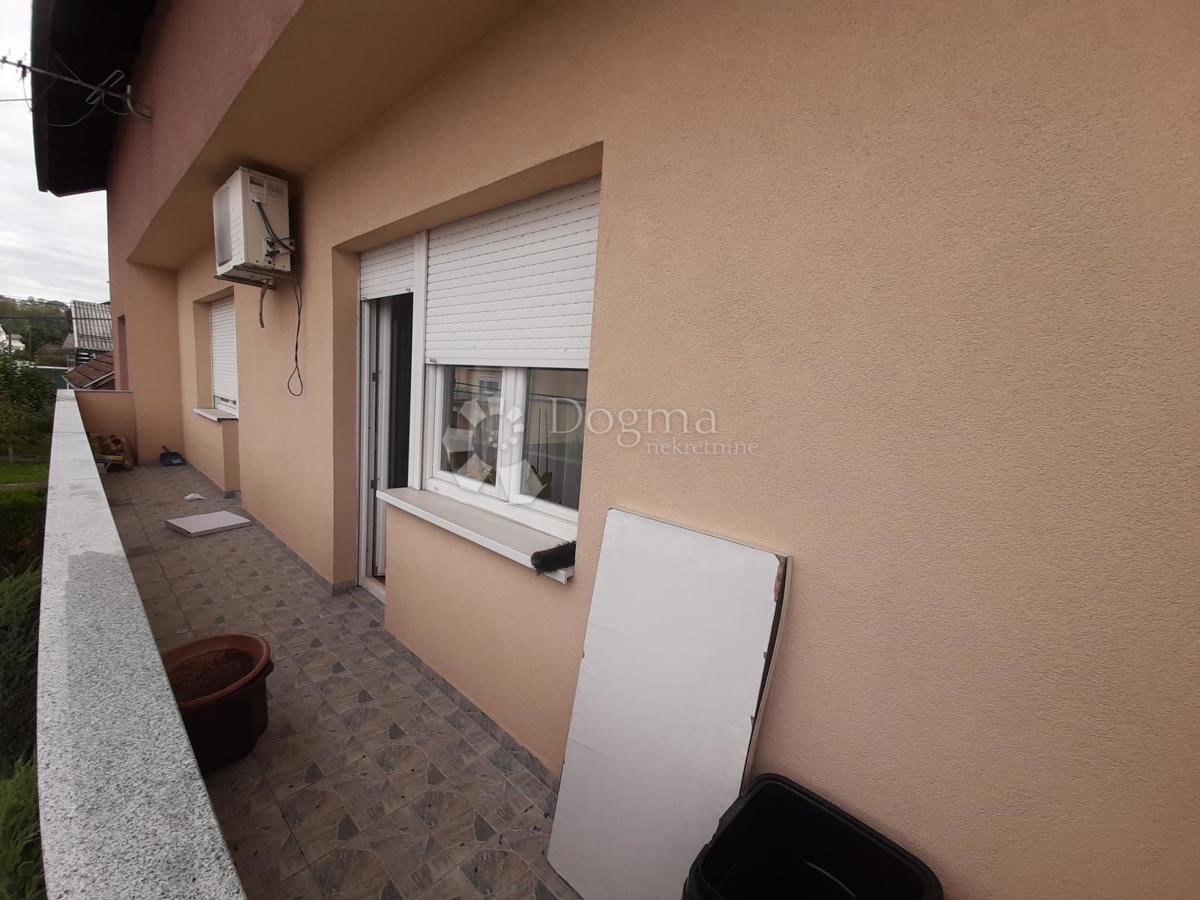 Hiša Sesvetski Kobiljak, Sesvete, 426m2