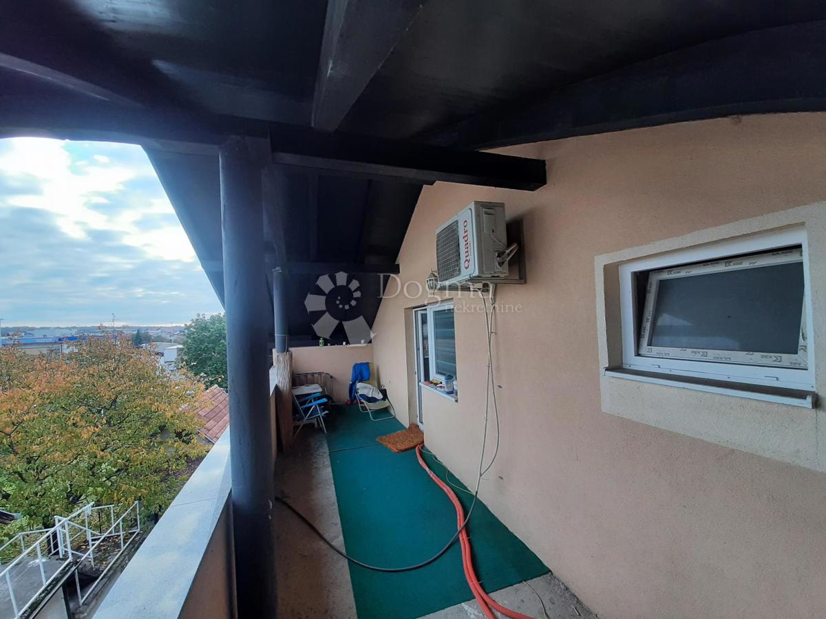 Hiša Sesvetski Kobiljak, Sesvete, 426m2