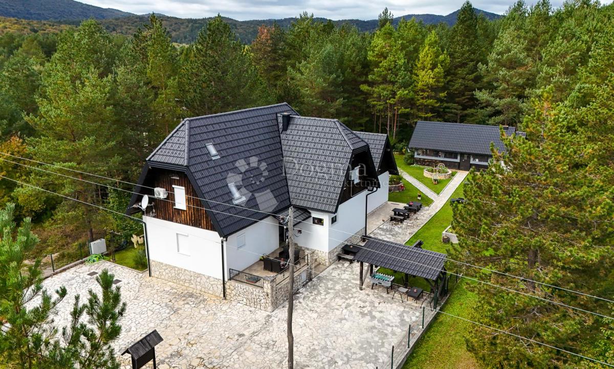 Hiša Rudanovac, Plitvička Jezera, 548m2