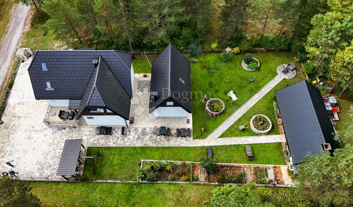 Hiša Rudanovac, Plitvička Jezera, 548m2