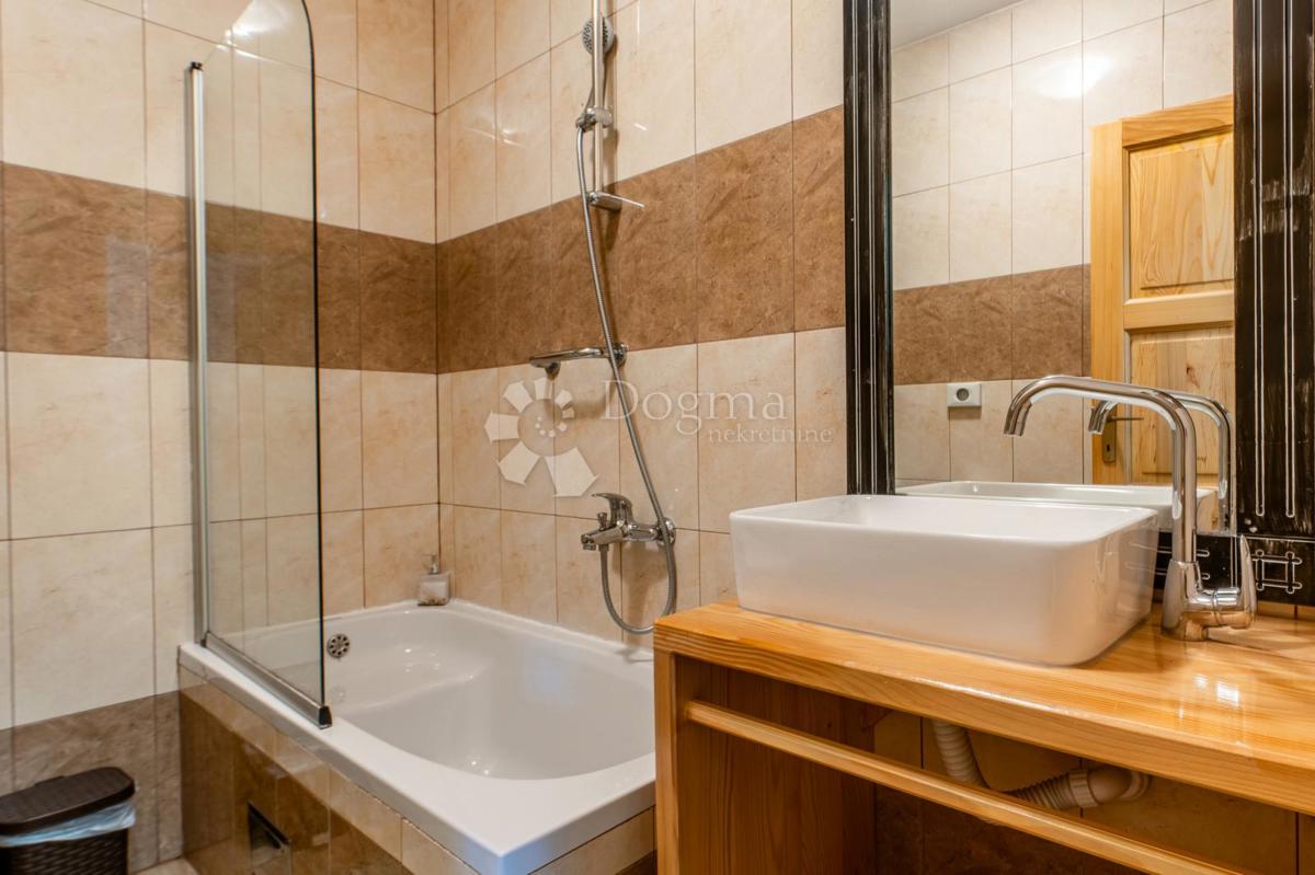 Hiša Rudanovac, Plitvička Jezera, 548m2