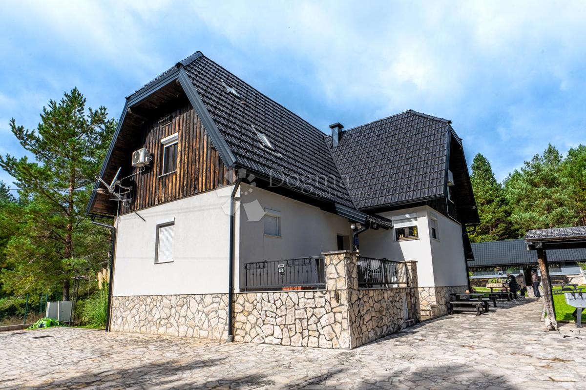 Hiša Rudanovac, Plitvička Jezera, 548m2