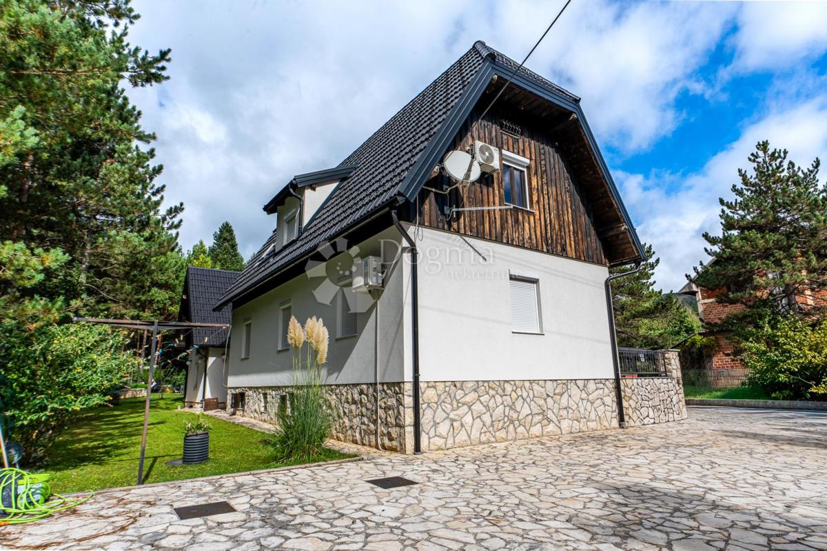 Hiša Rudanovac, Plitvička Jezera, 548m2