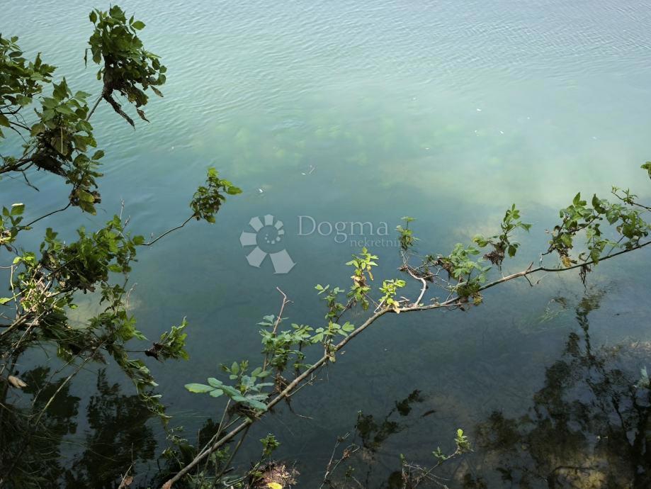 Zazidljivo zemljišče Nebojan, Petrinja, 565m2