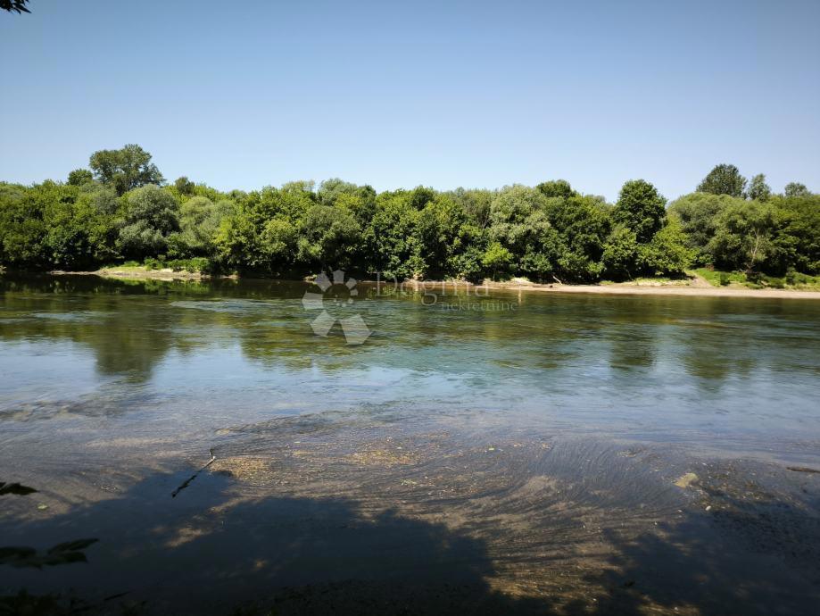 Zazidljivo zemljišče Nebojan, Petrinja, 565m2