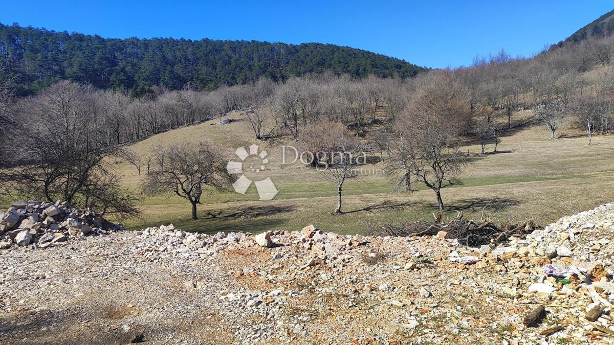 Zazidljivo zemljišče Klana, 1.156m2