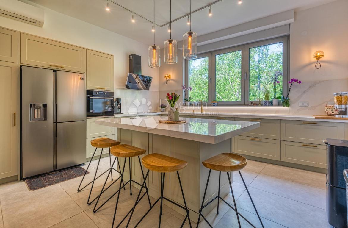 Stanovanje Centar, Gornji Grad - Medveščak, 260m2