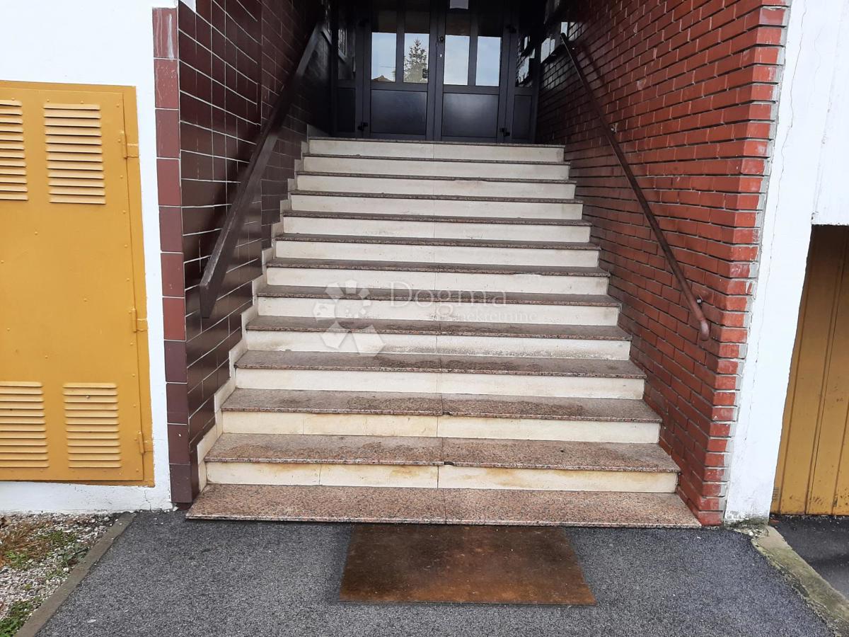 Stanovanje Prečko, Trešnjevka - Jug, 61,54m2