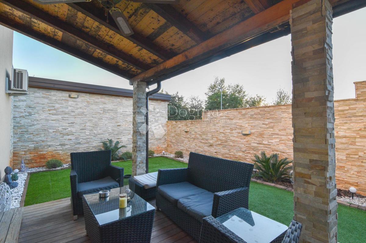 Hiša Kaštel, Buje, 120m2