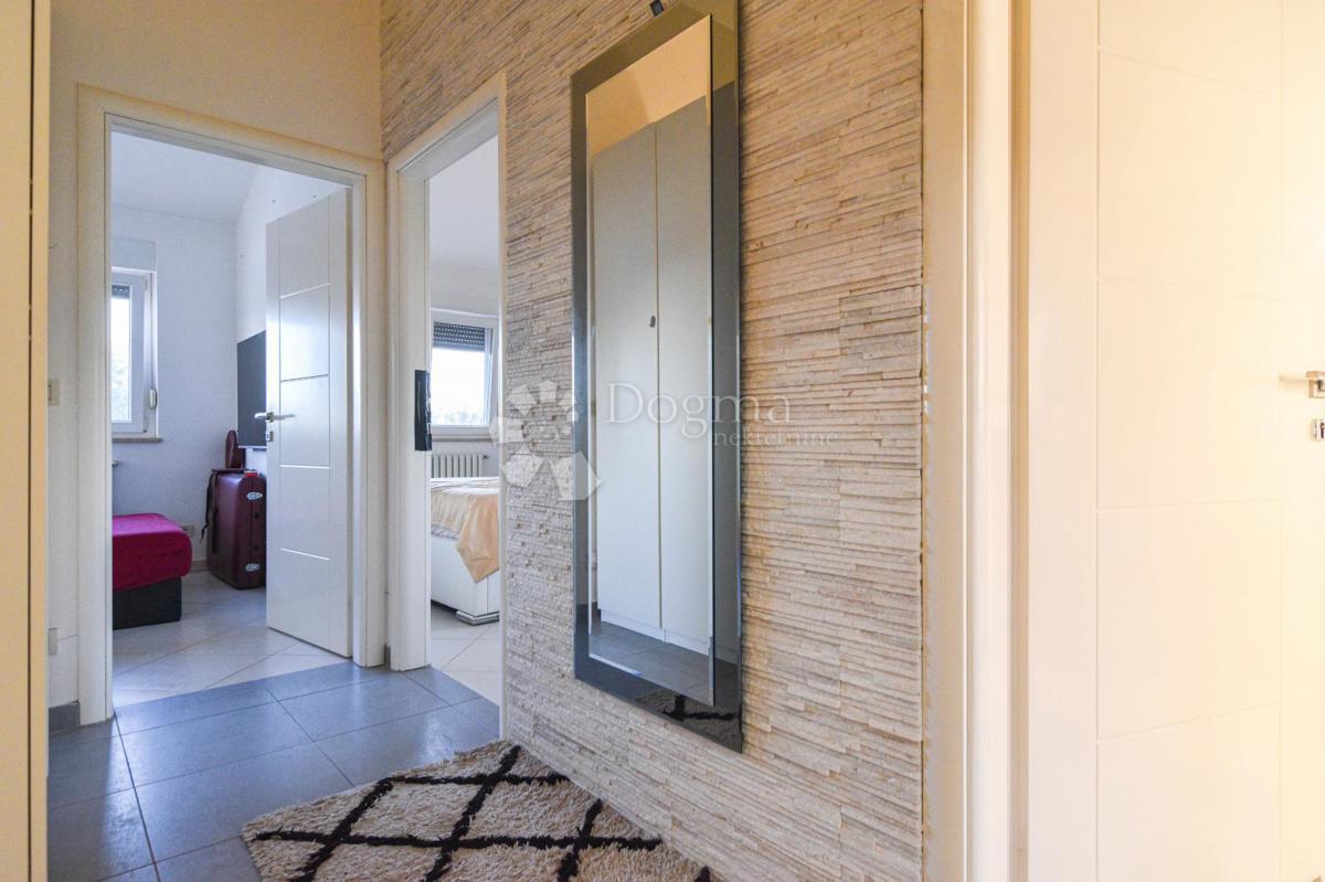 Hiša Kaštel, Buje, 120m2