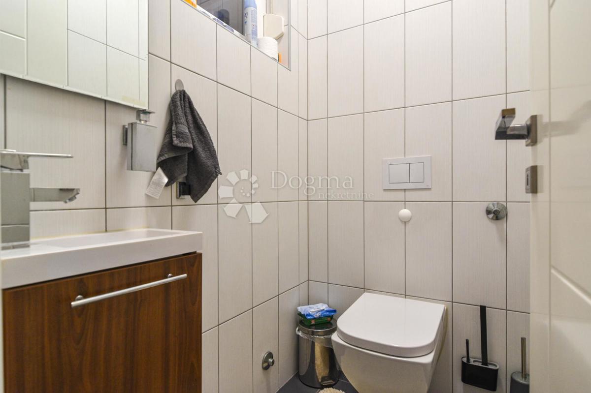 Hiša Kaštel, Buje, 120m2