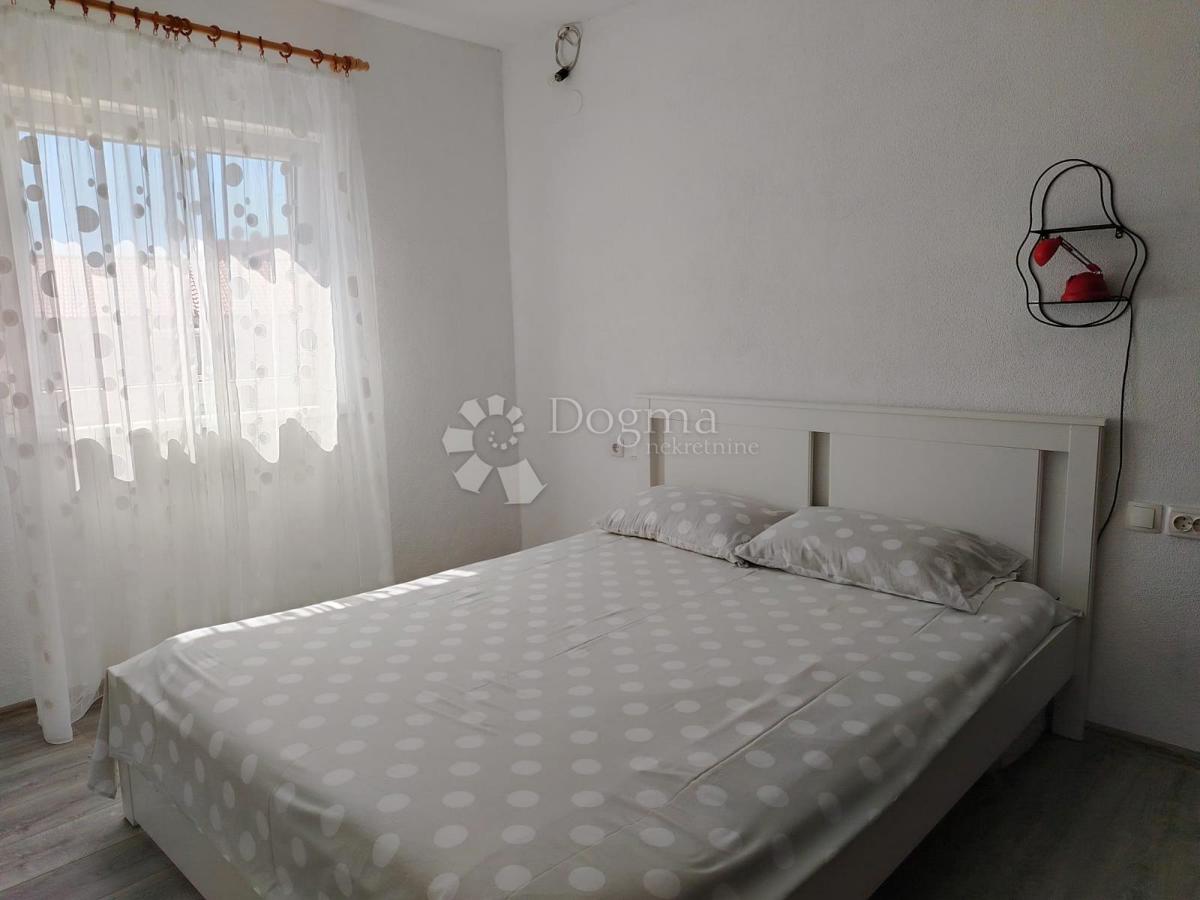 Hiša Okrug Gornji, Okrug, 366m2