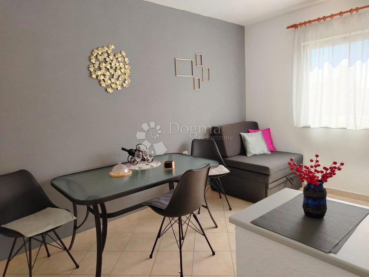 Hiša Okrug Gornji, Okrug, 366m2