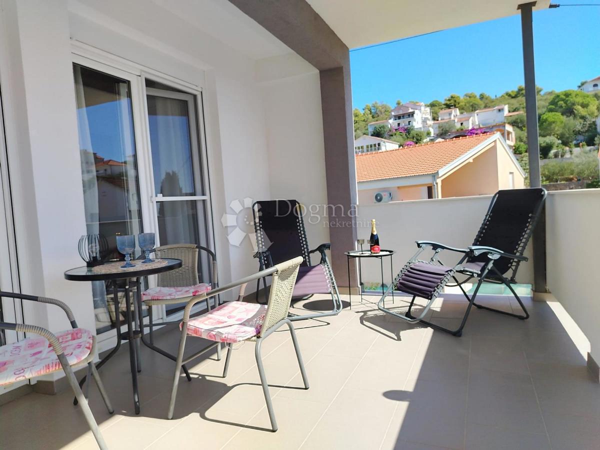 Hiša Okrug Gornji, Okrug, 366m2