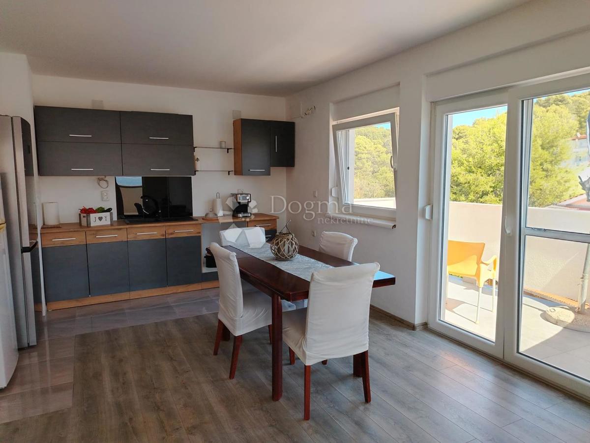 Hiša Okrug Gornji, Okrug, 366m2