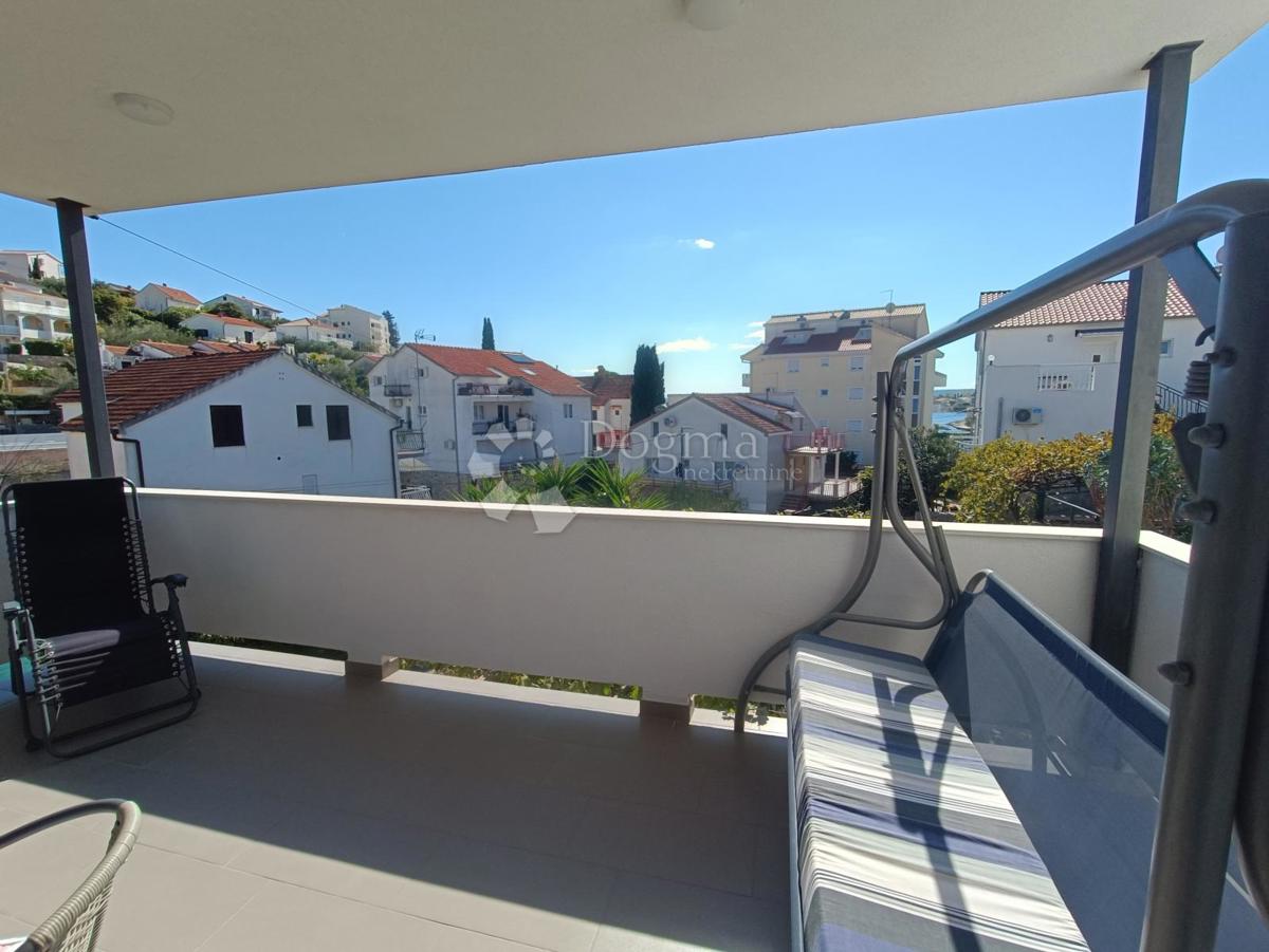 Hiša Okrug Gornji, Okrug, 366m2