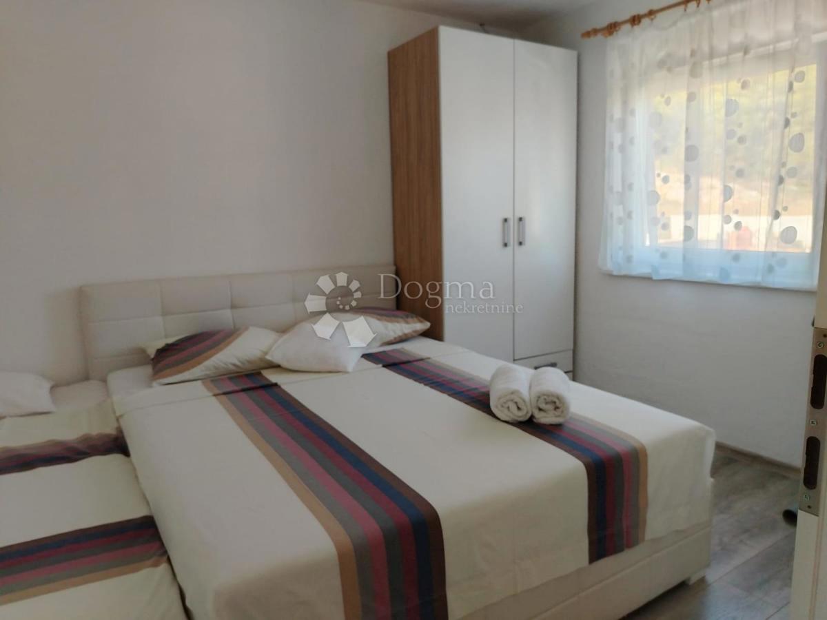 Hiša Okrug Gornji, Okrug, 366m2