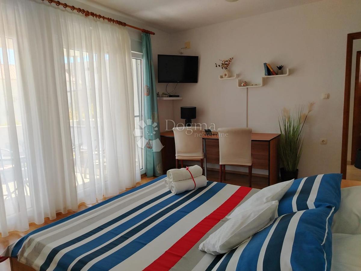 Hiša Okrug Gornji, Okrug, 366m2