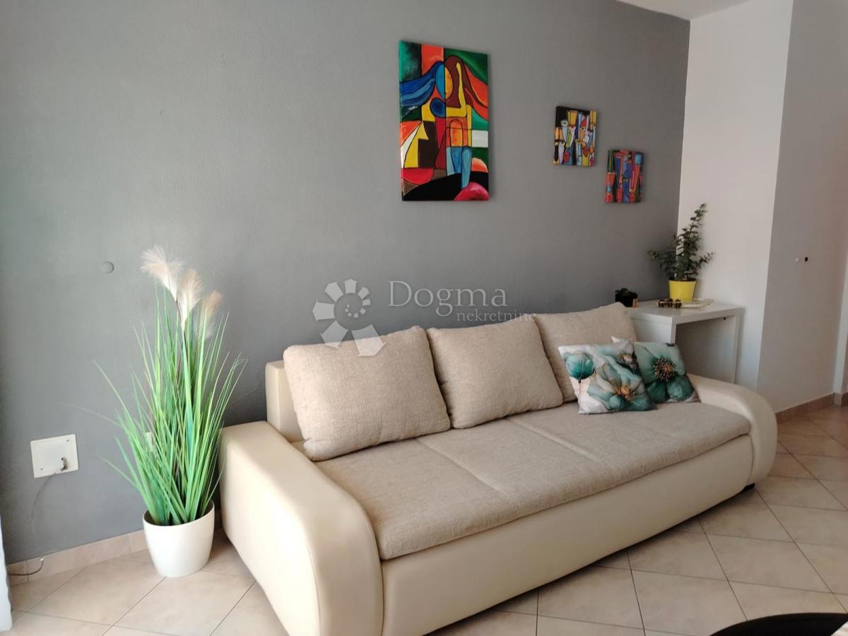 Hiša Okrug Gornji, Okrug, 366m2