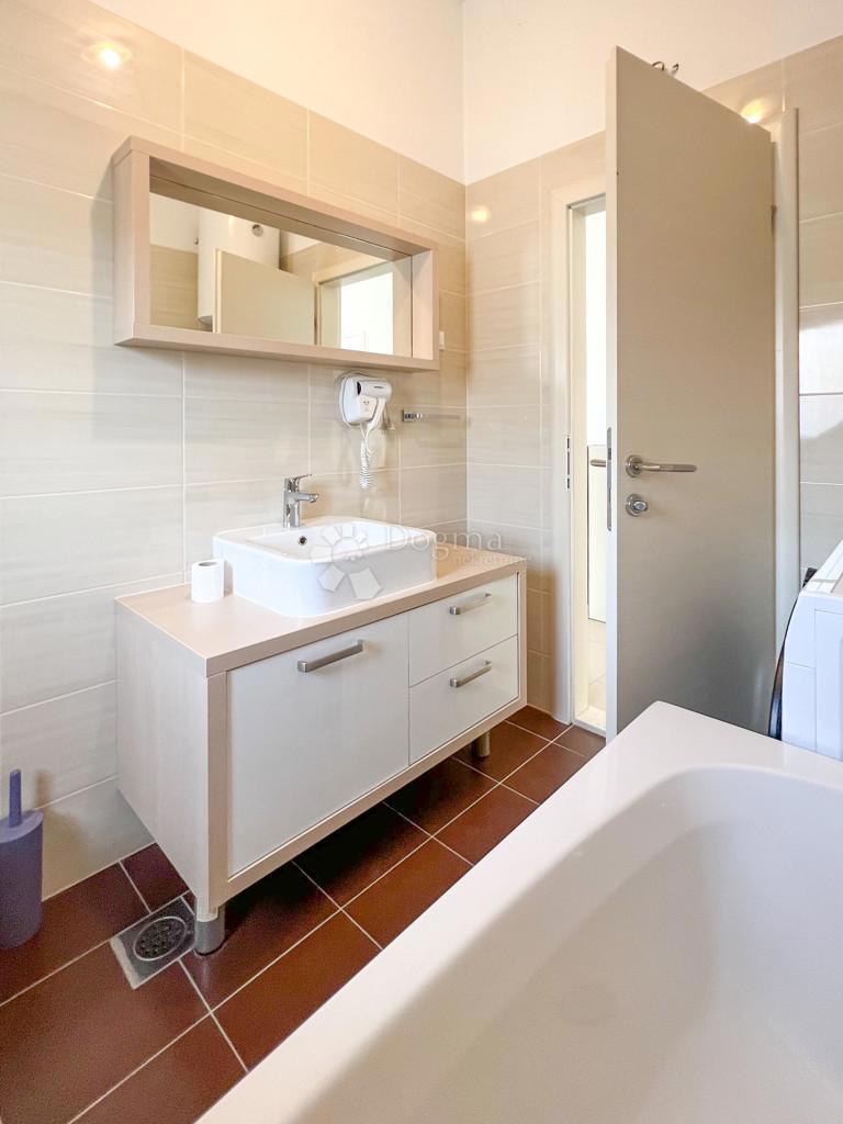 Stanovanje Trogir, 50,14m2