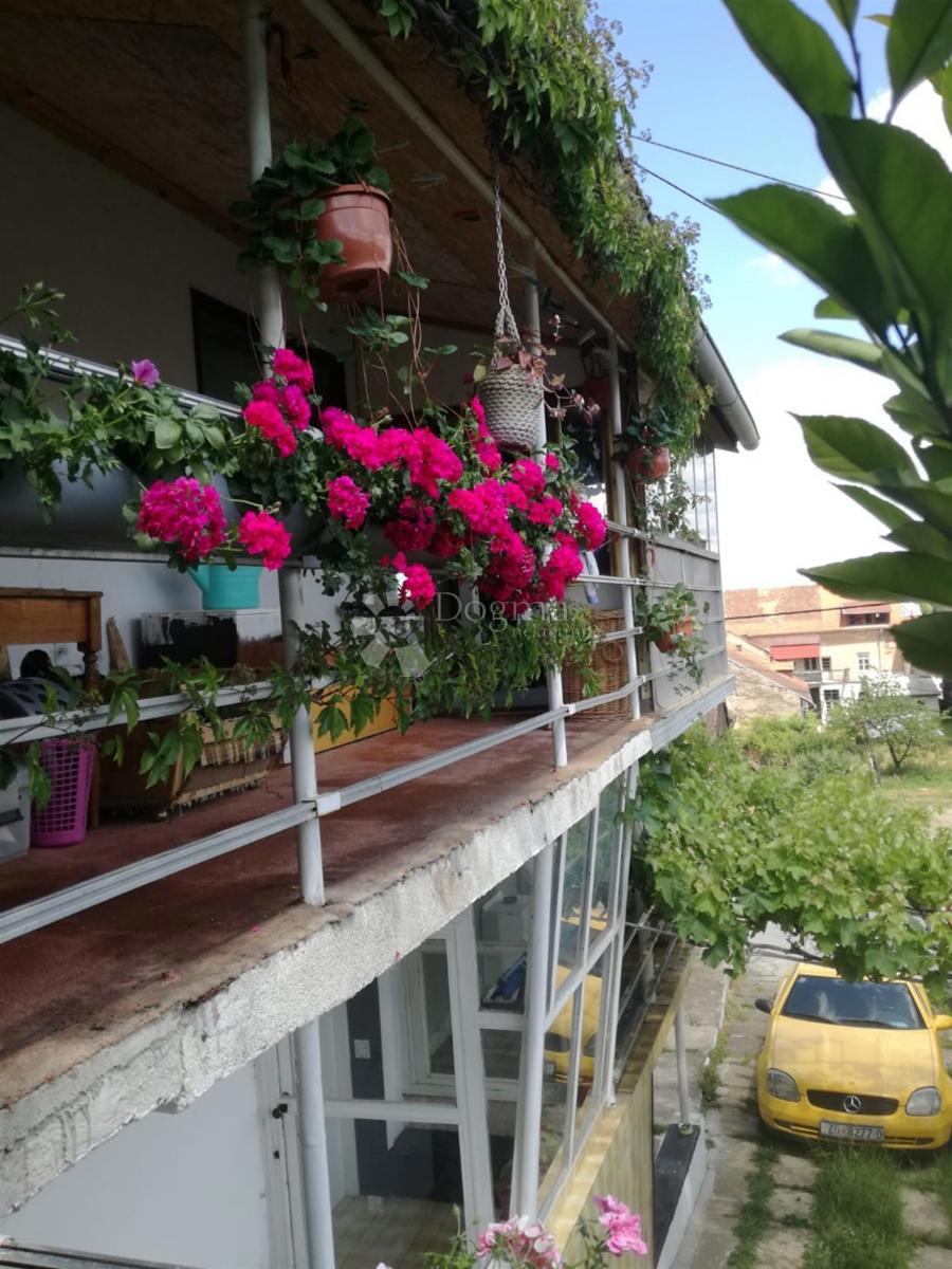 Hiša Centar, Sisak, 255m2