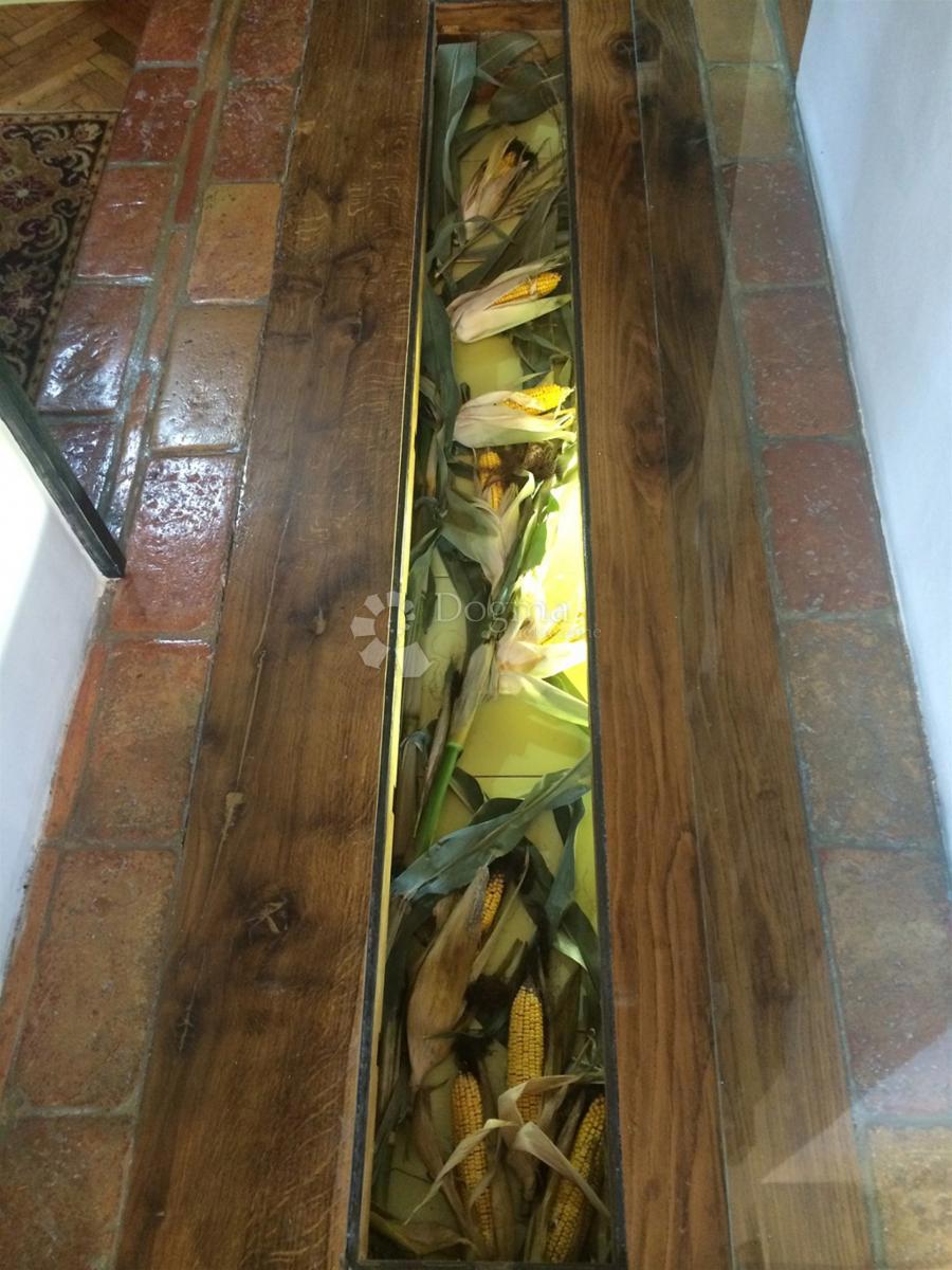 Hiša Centar, Sisak, 255m2