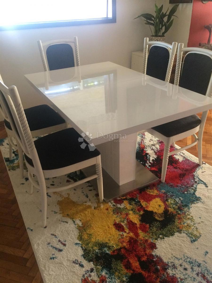 Hiša Centar, Sisak, 255m2