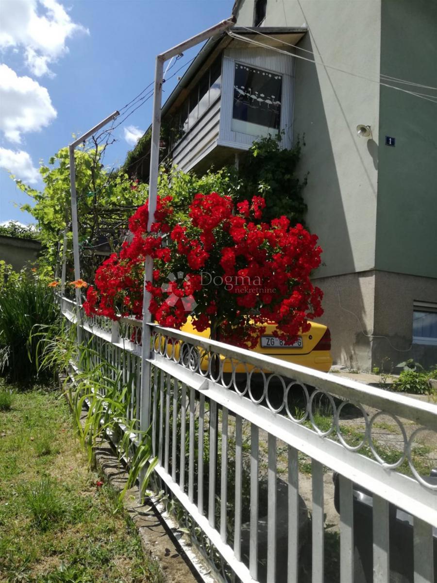 Hiša Centar, Sisak, 255m2