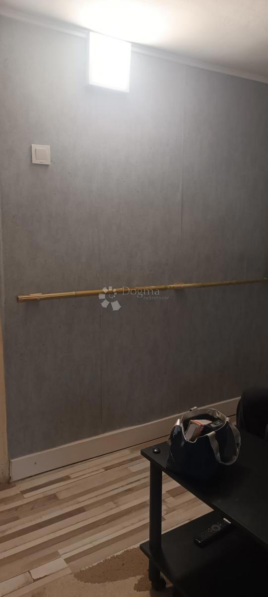 Hiša Centar, Sisak, 255m2