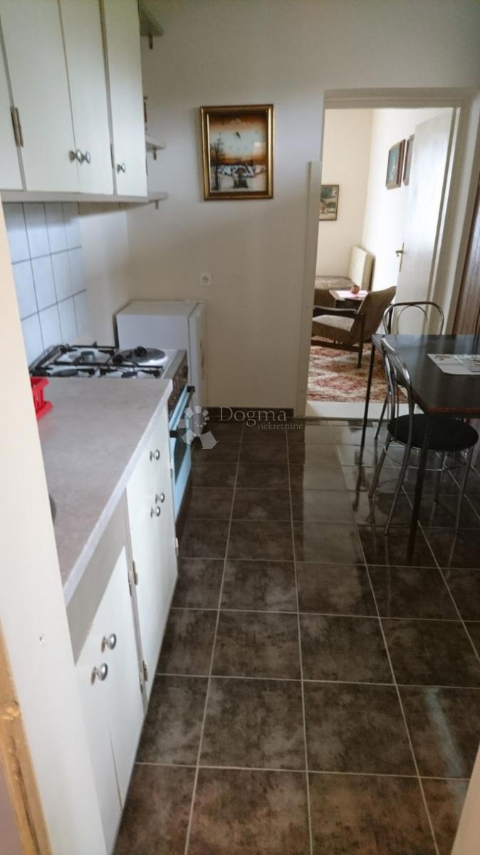 Hiša Centar, Sisak, 255m2