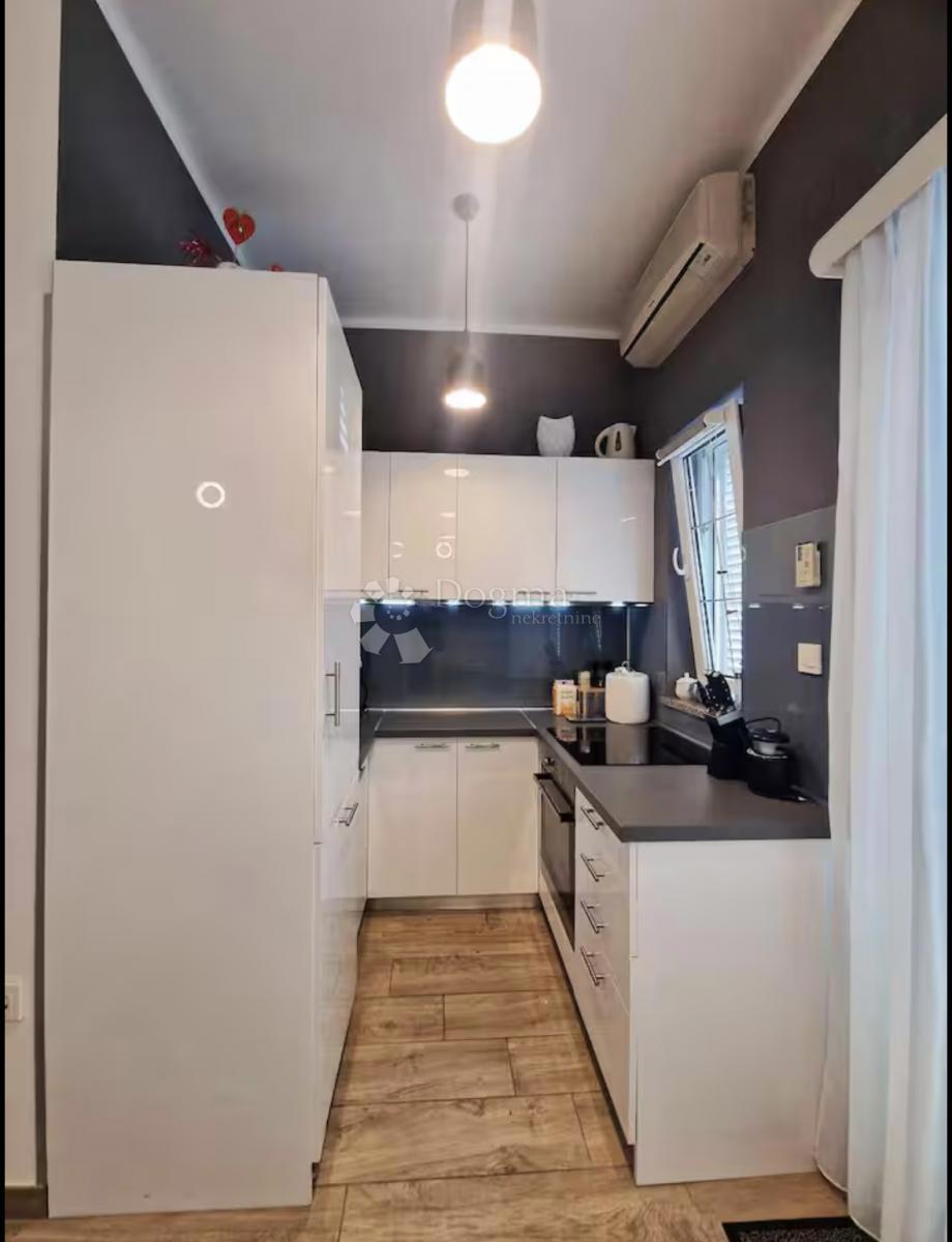 Stanovanje Mandre, Kolan, 53m2