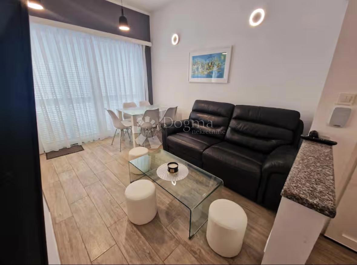 Stanovanje Mandre, Kolan, 53m2