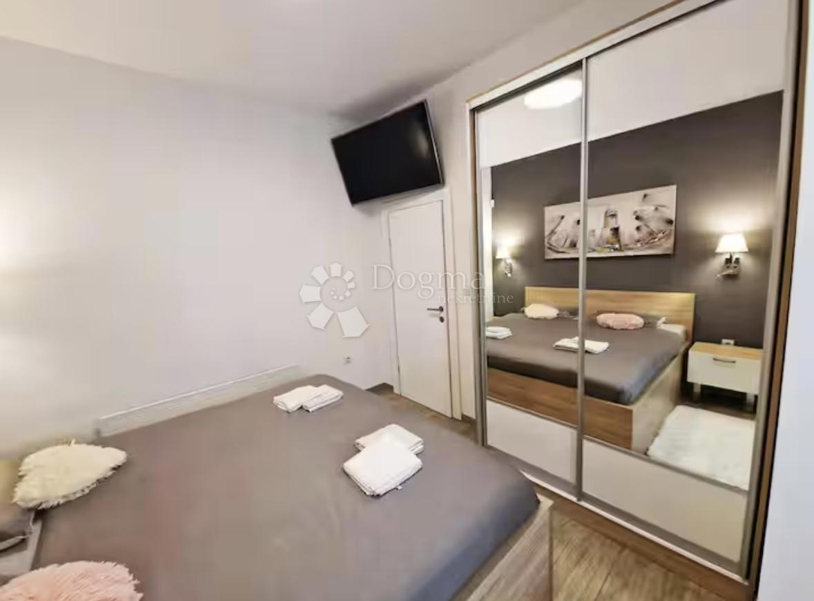 Stanovanje Mandre, Kolan, 53m2