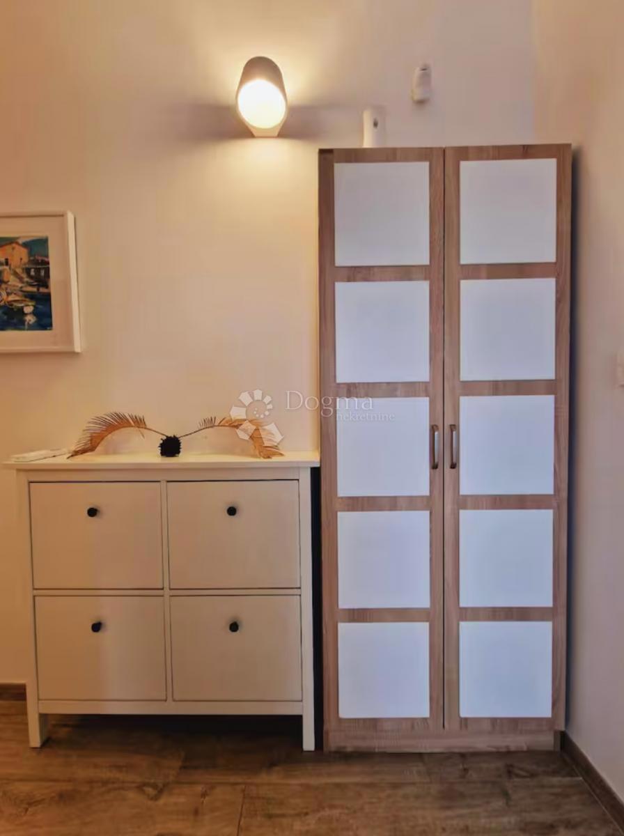 Stanovanje Mandre, Kolan, 53m2