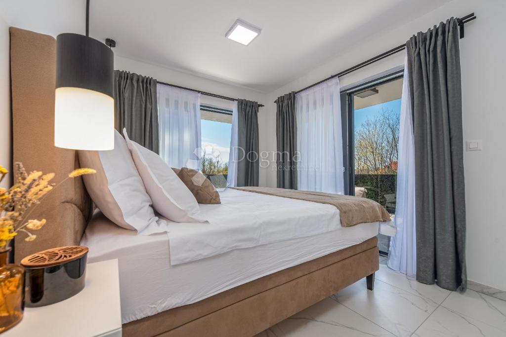 Hiša Privlaka, 220m2