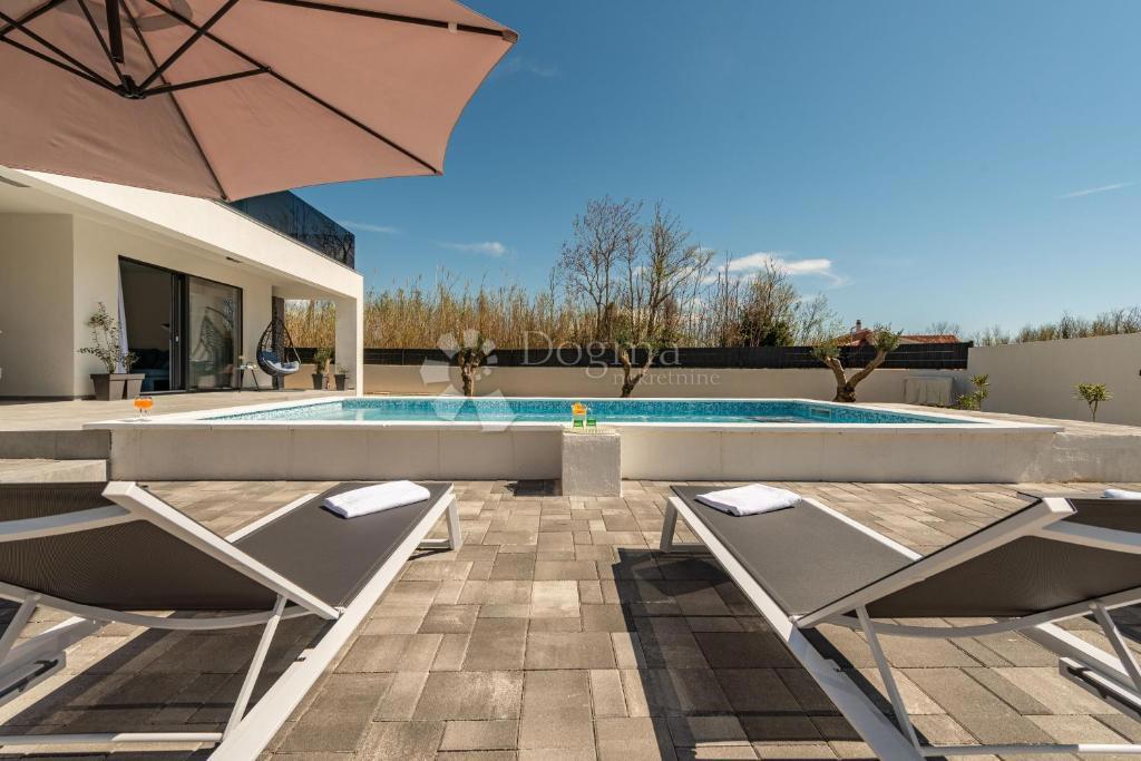 Hiša Privlaka, 220m2