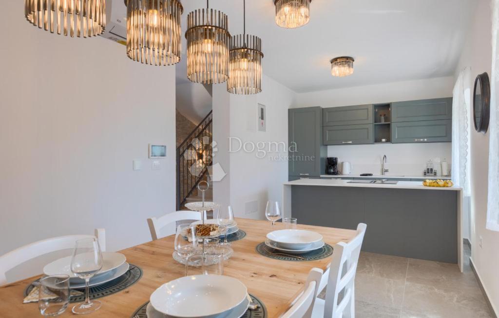 Hiša Višnjan, 108m2