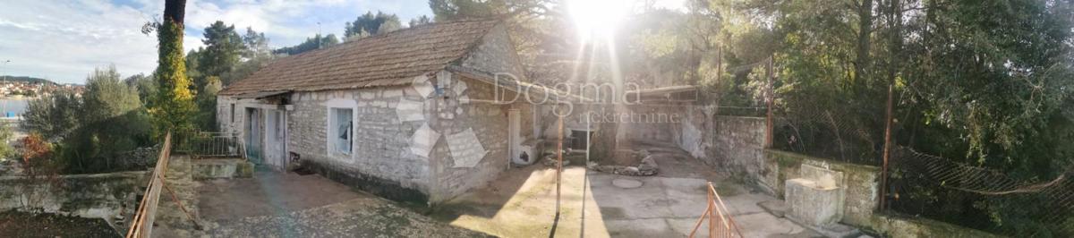 Hiša Vela Luka, 432m2