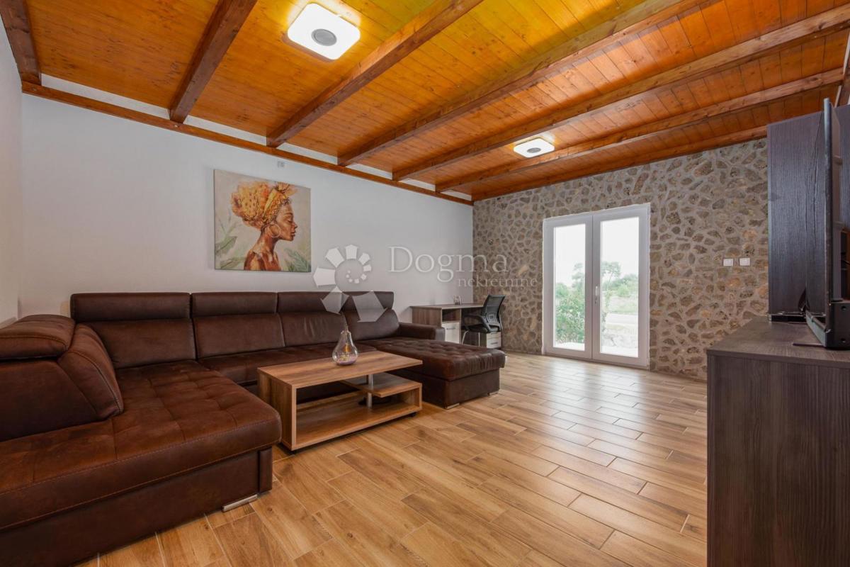 Hiša Donje Biljane, Benkovac, 1.600m2