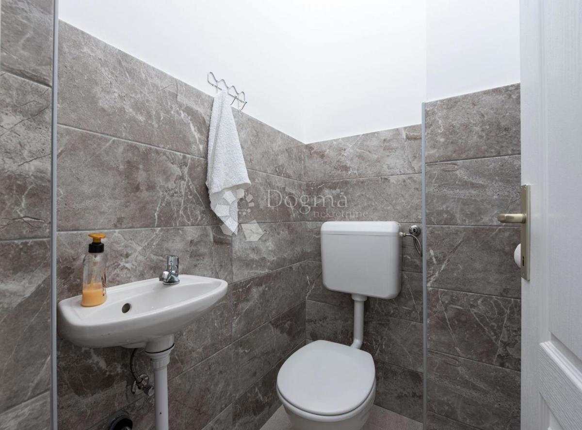 Hiša Donje Biljane, Benkovac, 1.600m2