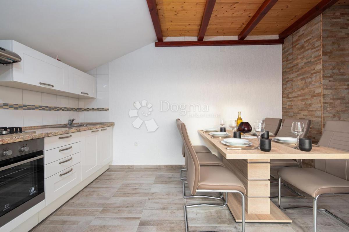 Hiša Donje Biljane, Benkovac, 1.600m2