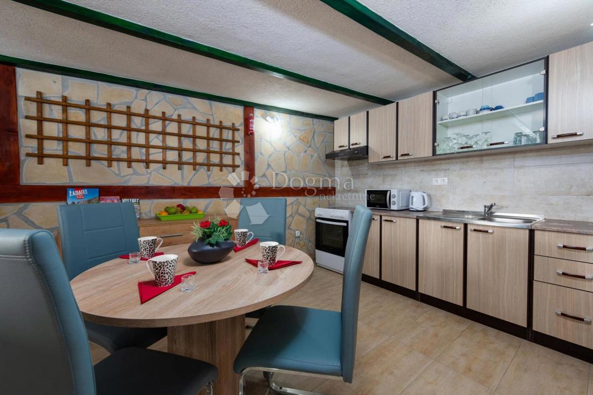 Hiša Donje Biljane, Benkovac, 1.600m2