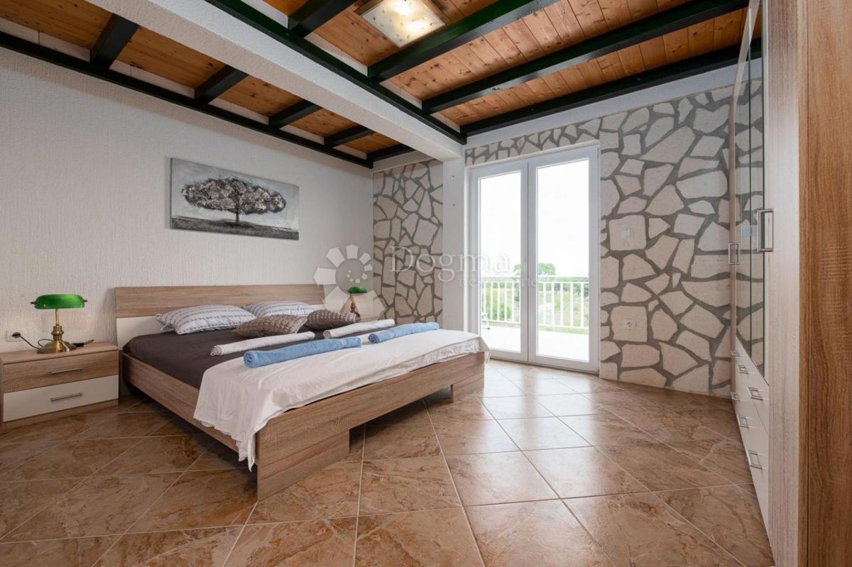 Hiša Donje Biljane, Benkovac, 1.600m2