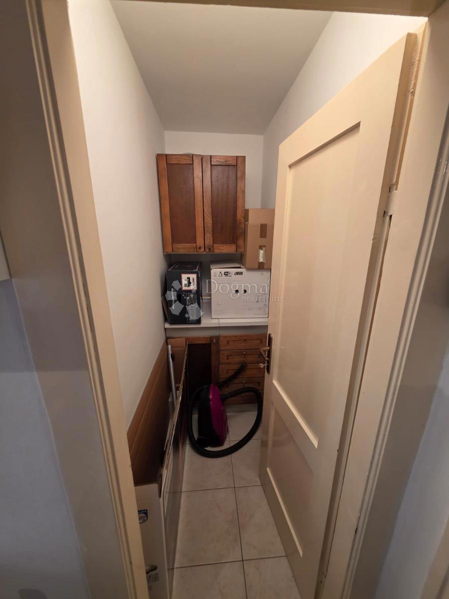 ŠIBENIK - 2 HIŠI V CENTRU MESTA! ODLIČNA PRILOŽNOST